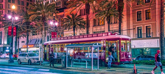 THE TRAVELING SENIORS HIT NEW ORLEANS THE TRAVELING SENIORS HIT NEW ORLEANS